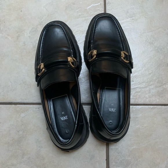 Zara Loafers - Picture 1 of 1
